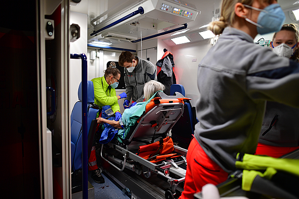 Rettungsdienst in der Corona-Pandemie.