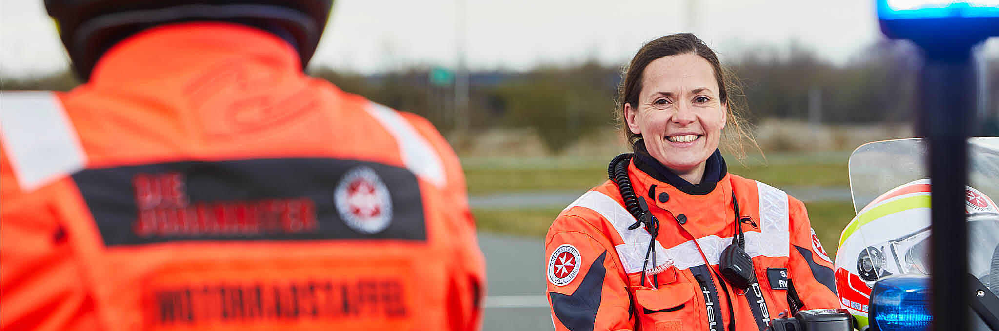 Sabine leitet die ehrenamtliche Motorradstaffel der Johanniter in Harz-Heide.