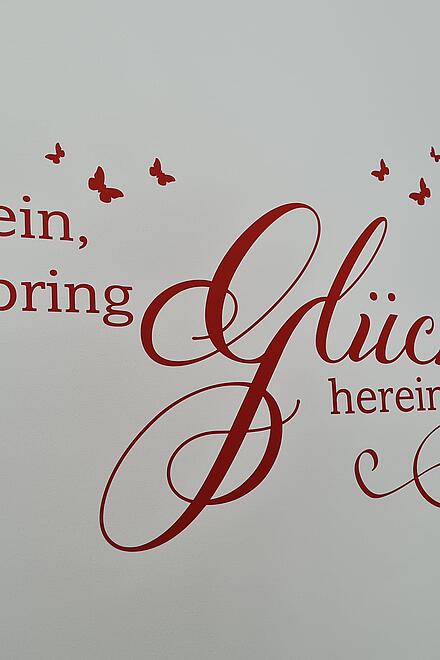 Wandspruch im Johanniter-Quartier